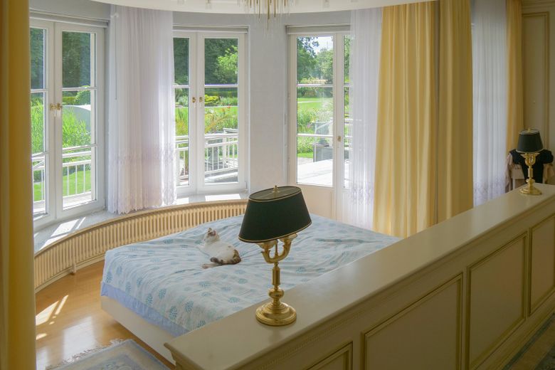 Represäntive Premium-Villa in gefragter Lage von Kolkwitz - VERKAUF IM DIGITALEN BIETERVERFAHREN – Schlafzimmer