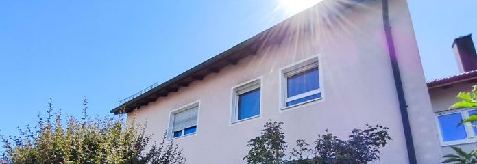 Ein Haus, drei Wohnungen, viele Möglichkeiten – Mehrgenerationenwohnen Eigennutzer oder Kapitalanlage in Erlangen-Alterlangen
