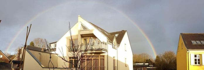 Rückfront mit neuem Anbau