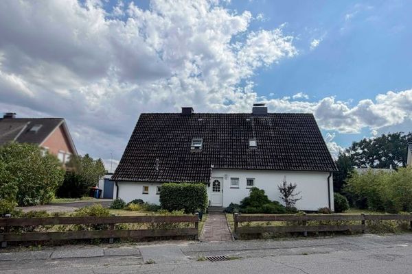 Grundstück mit Baupotenzial – EFH mit Einliegerwohnung und Wohnrecht im EG