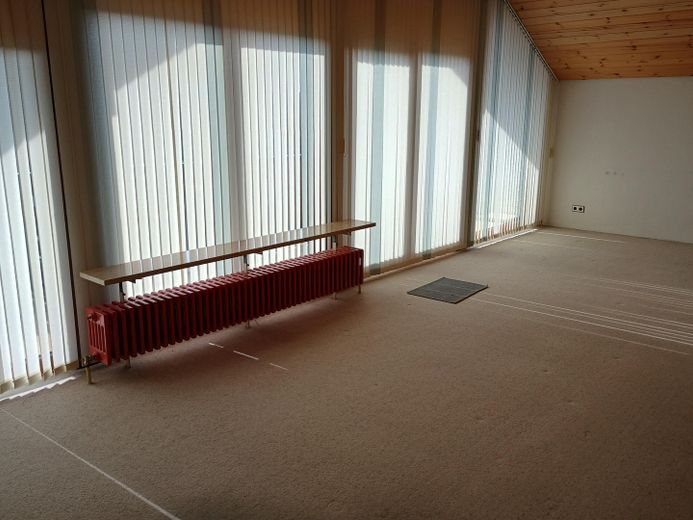 Studio -Büro OG mit Balkon