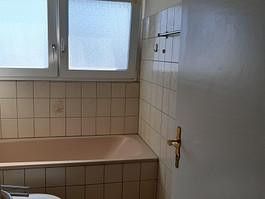 2. Etage Dachgeschoß, Hell und Ruhig – Bad