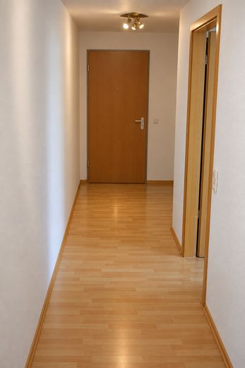 Appartamento accessibile di 2 locali con ascensore, classe energetica A+ - senza provvigione – Flur