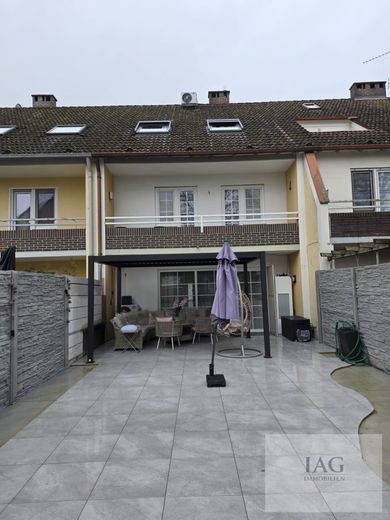 Exklusives Reihenmittelhaus – Rückansicht - 2