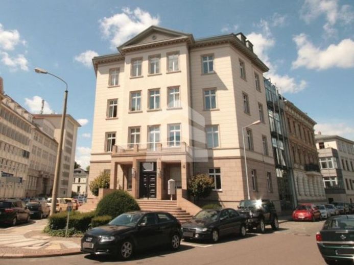 BUERO.fläche mit 380 m² in eleganter Stadtvilla am Rosental – Foto 1