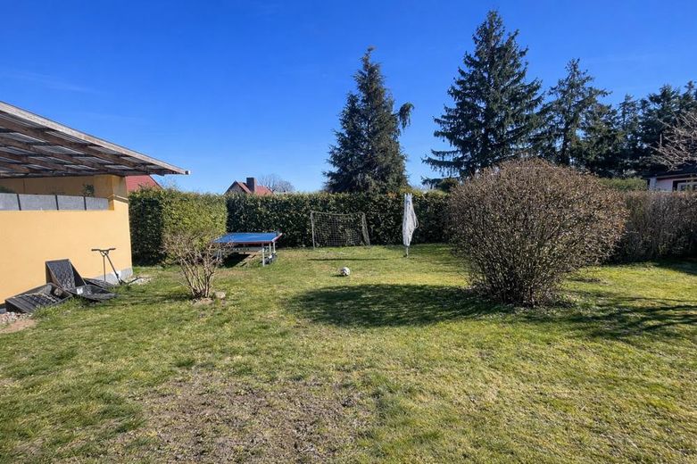 Weitere Gartenfläche