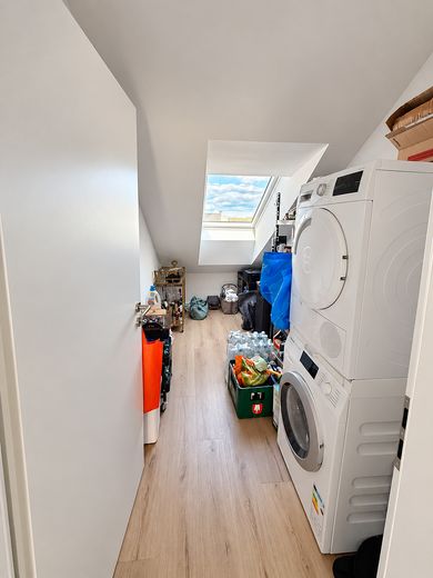 Modern 2-kamerappartement op de bovenste verdieping (A+) met parkeerplaats in de ondergrondse garage – zonder makelaarscourtage – Abstellraum