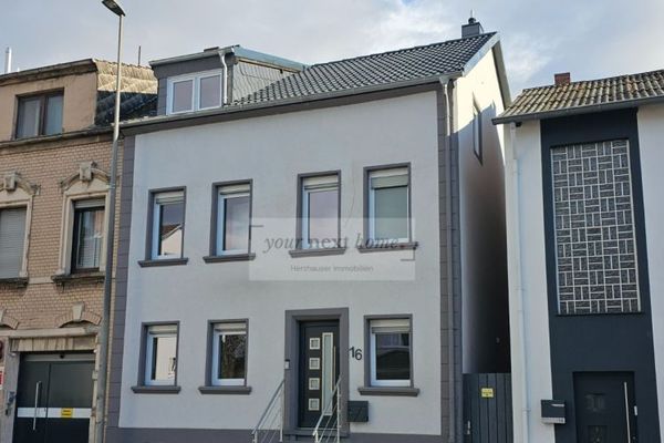 Schönes kernsaniertes Haus in Völklingen zu verkaufen.