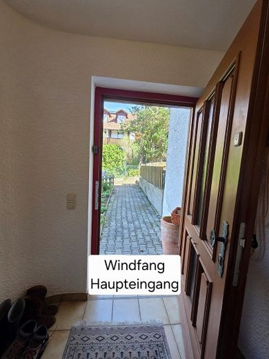 ruhiges 4-Zimmer-Reihenhaus mit Wintergarten, Kachelofen und EBK in Deggendorf – Foto 13
