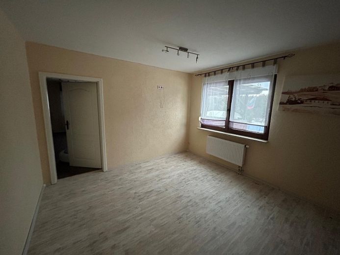 Einfamilienhaus plus Ferienhäuschen – Schlafzimmer