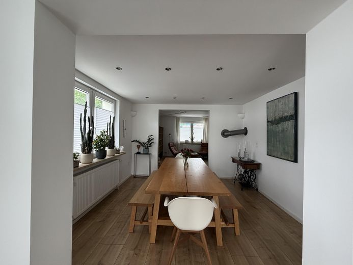 Saniertes EFH in Sasel – Garten, viel Platz, Wald-Nähe – Essbereich
