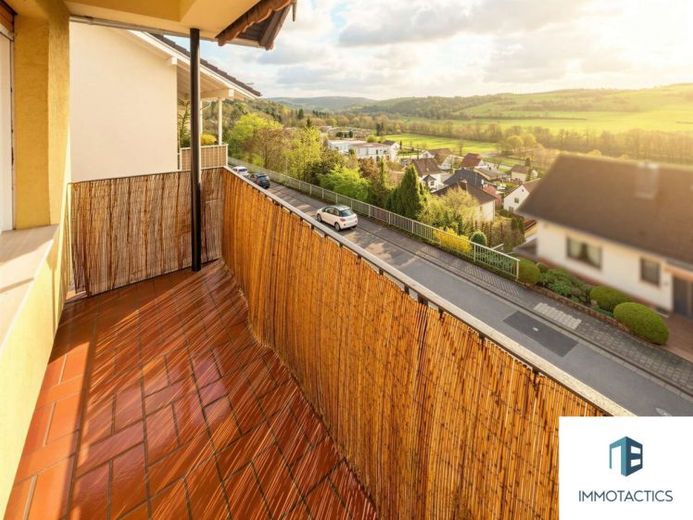 Südlich ausgerichtetes Einfamilienhaus mit Weitblick, Terrassen & Garage in Bad Sobernheim – Foto 1