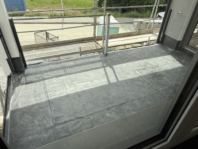 Balkon (Arbeiten folgen)