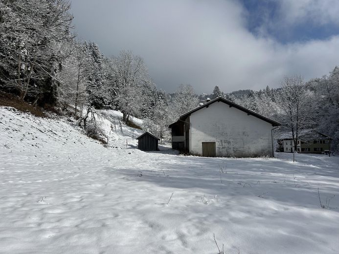 "Sonnenplateau" Grundstück mit Baugenehemigung in Traumlage im Herzen des Oberallgäus – Winterimpression 