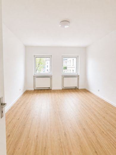 Moderne 2-Zimmer-Wohnung, vollständig renoviert und bezugsbereit – Zimmer 2
