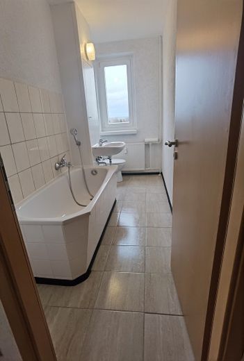 JOBCENTER zahlt Ihre Miete in Halberstadt 4-Raum 77 m² – Foto 6
