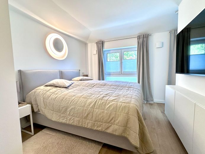 Energieeffizienzklasse A+: Exklusive DHH in bester Lage von Duvenstedt – Provisionsfrei – Schlafzimmer
