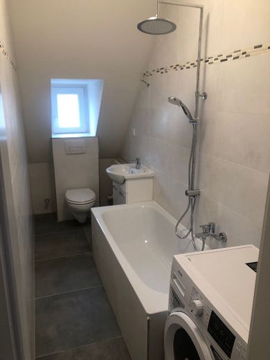 Neues Bad mit Fenster