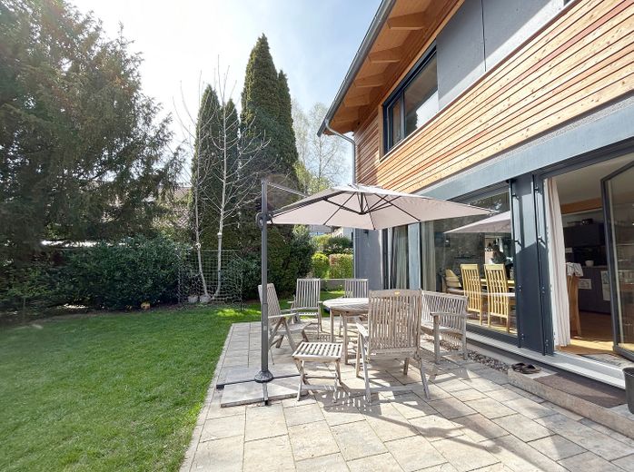 2 moderne WG-Zimmer in Tutzing – Bahnhof, Garten und Homeoffice – große Süd-Terrasse
