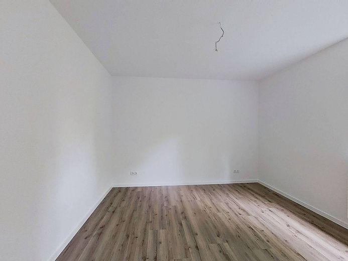 **Herbstliche Ersparnis: 1 NKM FREI** Modern und gemütlich: Schicke 3-Zimmer-Wohnung mit Tageslichtbad – Ansicht I: Schlafzimmer I