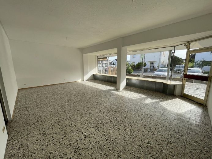 Großer Verkaufsraum