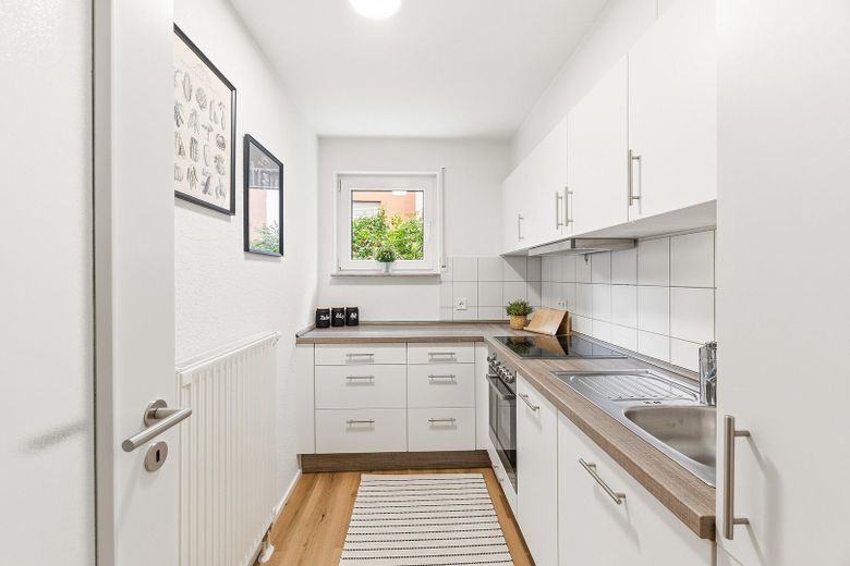 2-Zimmerwohnung in Reutlingen-Hohbuch (nahe FH) - frisch renoviert, modern, hell, Balkon/Garten – Küche