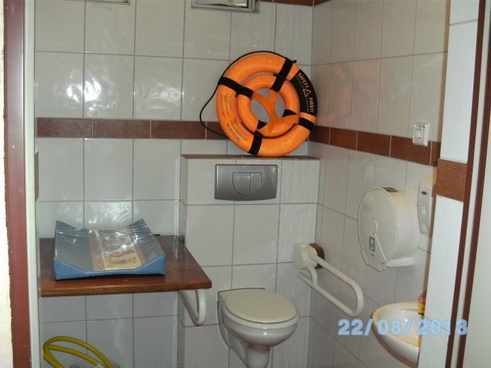 Residential and commercial building, detached restaurant in a secluded location for sale – Photo 15