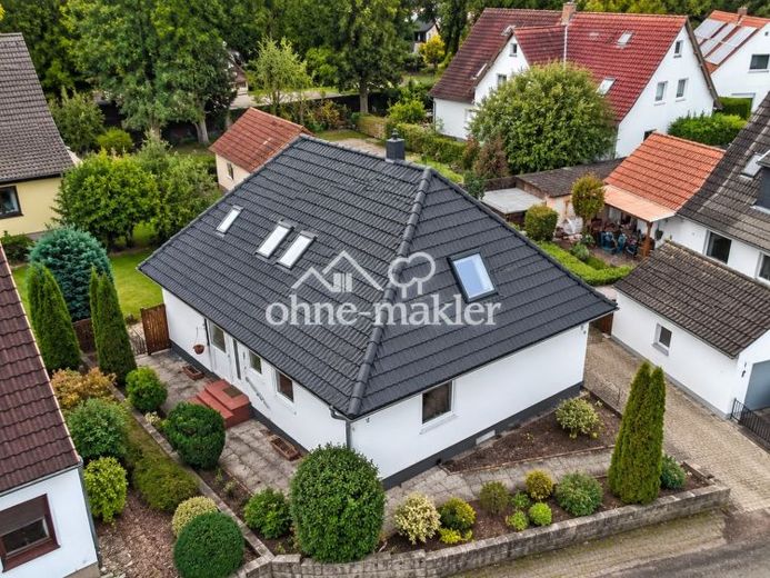 Provisionsfrei & bezugsfertig: Einfamilienhaus in ruhiger Sackgassenlage mit neuer Heizung – Фотографія 1