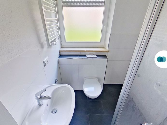 ** FULLY RENOVATED, modern 4-room TERRACE APARTMENT in Roding ** – Ansicht I: Badezimmer