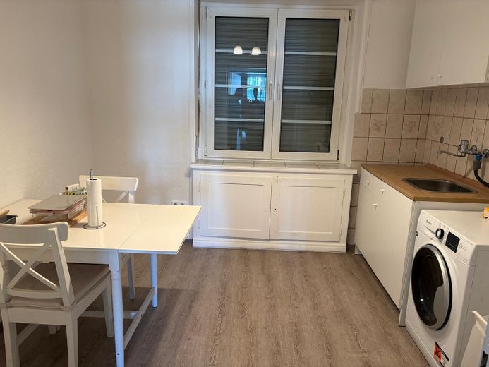 Modernized 3-room apartment with balcony, 65203 Wiesbaden-Biebrich – Photo 2