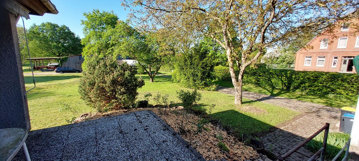 Ideal für Pferdehaltung - Einfamilienhaus, Baugrundstück, Stall und Hausweide / Resthof – Terassenaussicht