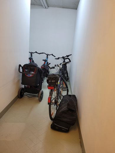 Solide Kapitalanlage mit 5,6 % Rendite inkl. Abgeschlossenheitsbescheinigung. Provisionsfrei – Fahrrad Raum