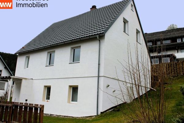 Endlich ins Eigenheim! Saniertes Einfamilienhaus in ruhiger Lage in St. Blasien