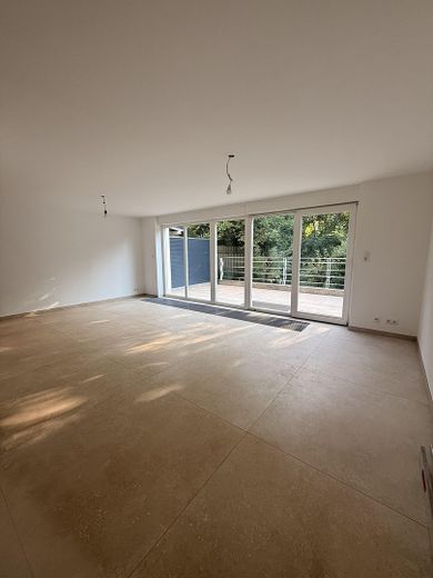 Luxus-Erstbezug nach Kernsanierung | 4 Zimmer | großzügiges Wohnen – Wohnbereich