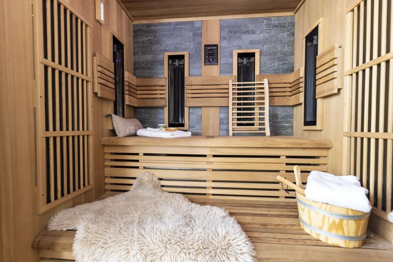 Viel Platz, wenig Energiekosten – Neuwertige Stadtvilla auf 367 qm  A+ – Sauna 2