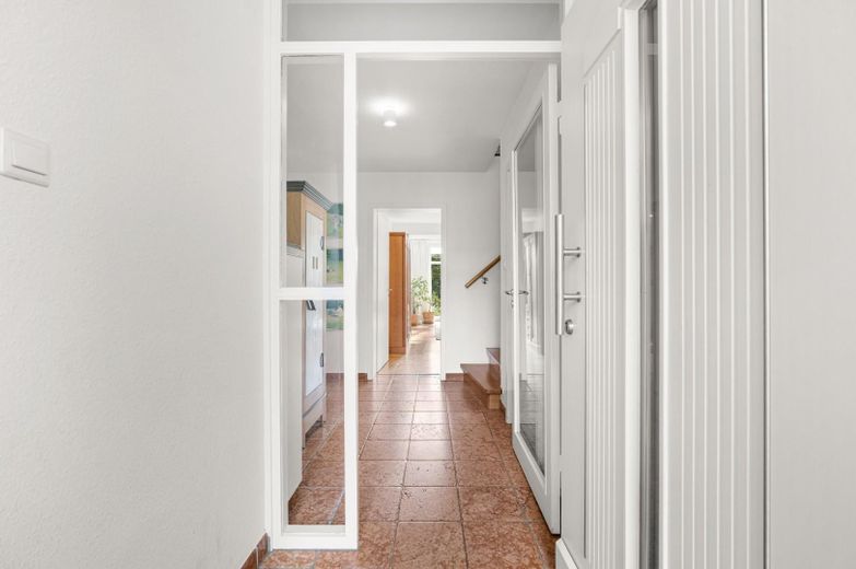 Schönes Einfamilienhaus in idealer Lage – EG Eingang