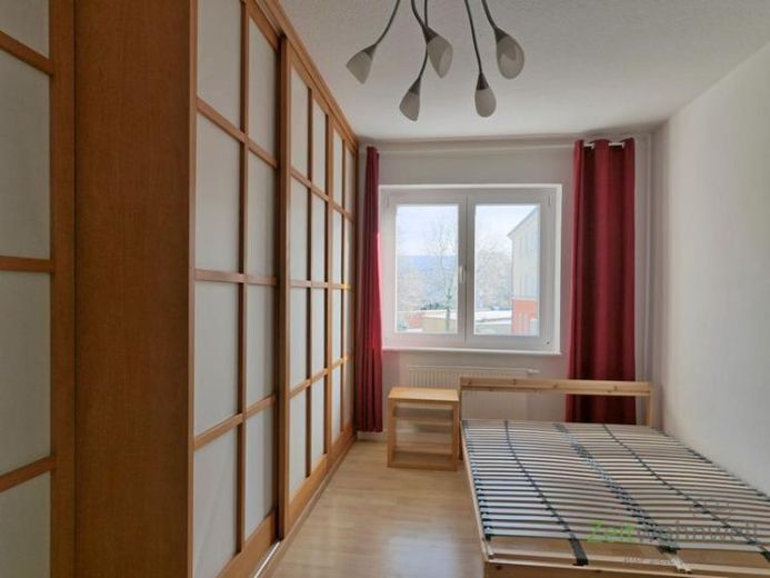 (EF1099_M) Dresden: Leuben, preiswerte Wohnung, Erstbezug nach Renovierung und neuer Möblierung, Waschmaschine – Foto 1