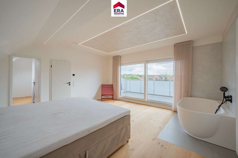 Modernisierte Maisonette-Wohnung im Herzen von Ludwigsburg – Schlafzimmer oben