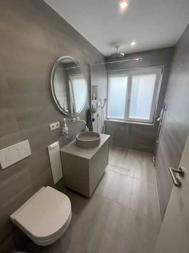Kernsanierte 2-Zimmer-Erdgeschosswohnung, Wintergarten – फोटो 4