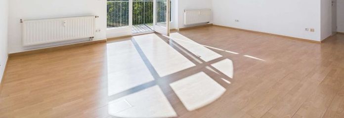 Ambiance loft à Plauen : appartement d’une pièce avec balcon orienté sud