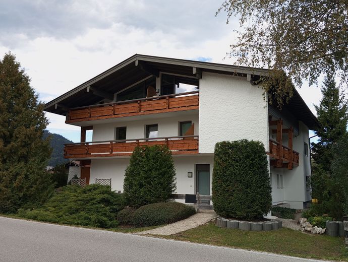 NACHMIETER für Traumwohnung in Traumlage gesucht! – EG Wohnung mit eigenem Eingang