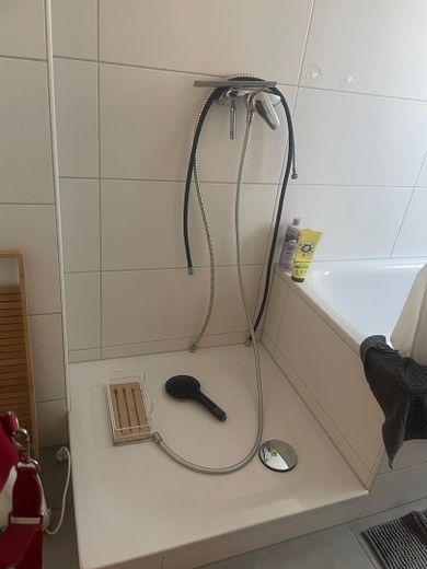 Schöne helle 3-Zimmerwohnung – Bad2