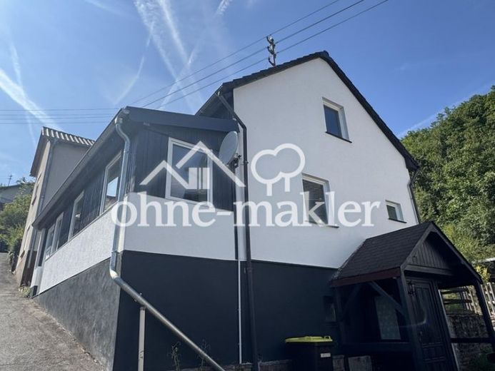 Modernisiertes Einfamilienhaus mit 1.025 m² Grundstück, Wintergarten & großem Garten – फोटो 1