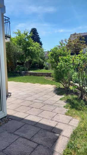 Garten mit Terrasse