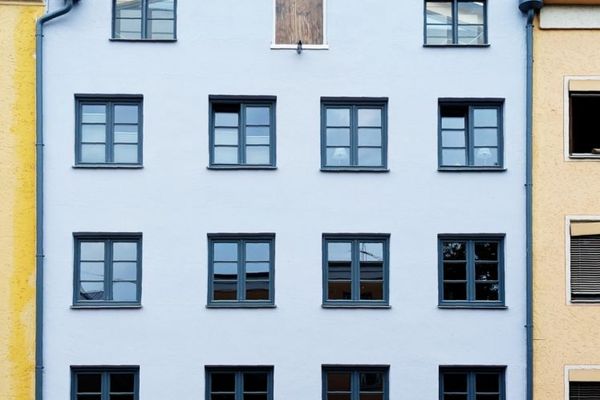 Elegante appartamento ristrutturato di 2 locali in un edificio storico nel cuore di Wasserburg