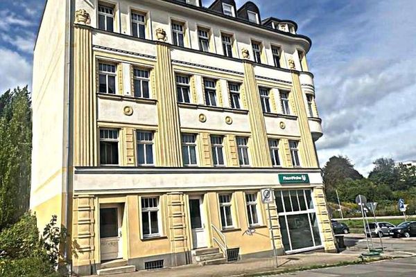 Vermietete 3-Raum-Dachgeschosswohnung mit Balkon – attraktive Kapitalanlage im Lutherviertel