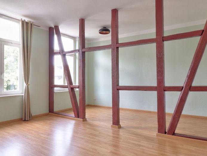 geräumige 4-Zi.-Whg. mit Balkon, Hof und Abstellmögl. – Familien willkommen – Foto 1