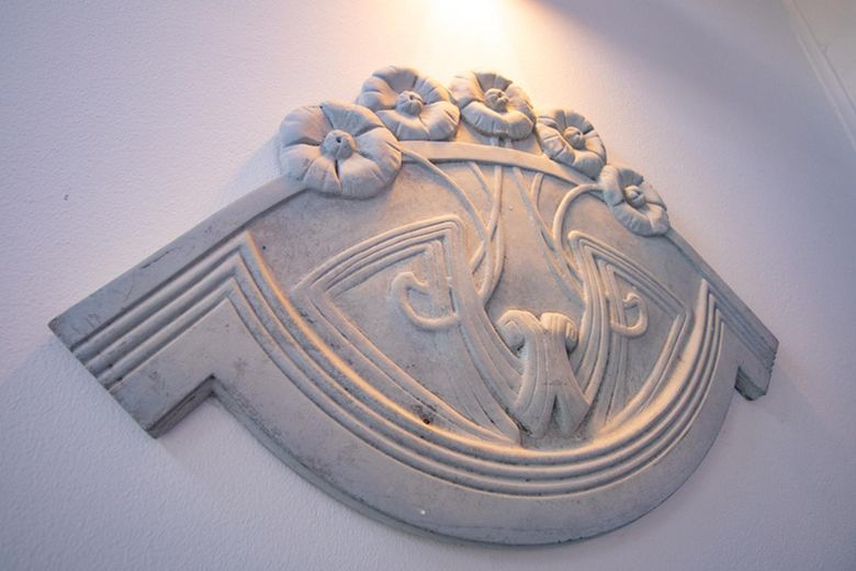 Historische Rotklinkervilla – kernsaniert mit optionalem Baugrundstück – Stuck Element