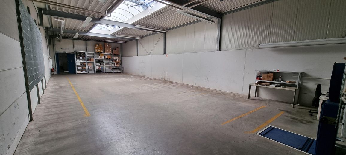 Industrie-/Logistikstandort mit Büro- und Sozialflächen| 6.000 € Kalt| 3,83 €/m² | 3D-Scan – Anbau 1 ( Mitte hinten)