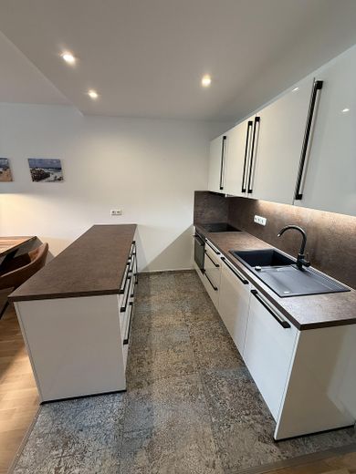 Exklusives Apartment in begehrter Wohnlage - Provisionsfrei direkt vom Eigentümer – Küche 2